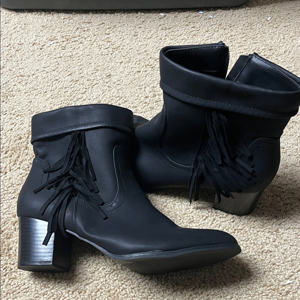 Comfortview Black Ankle Boots with Fringe
